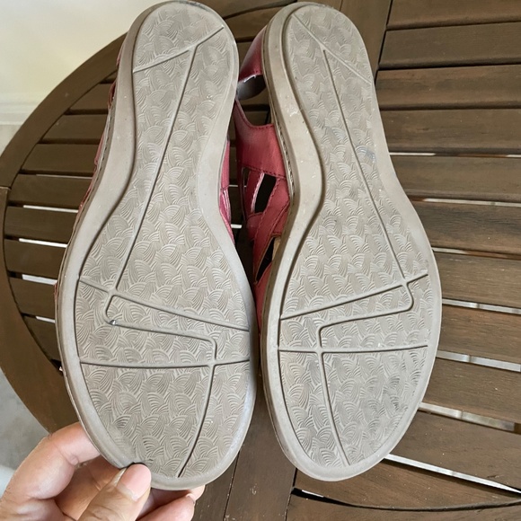 Earth Origins Leather Sandals size 7 - Picture 5 of 7